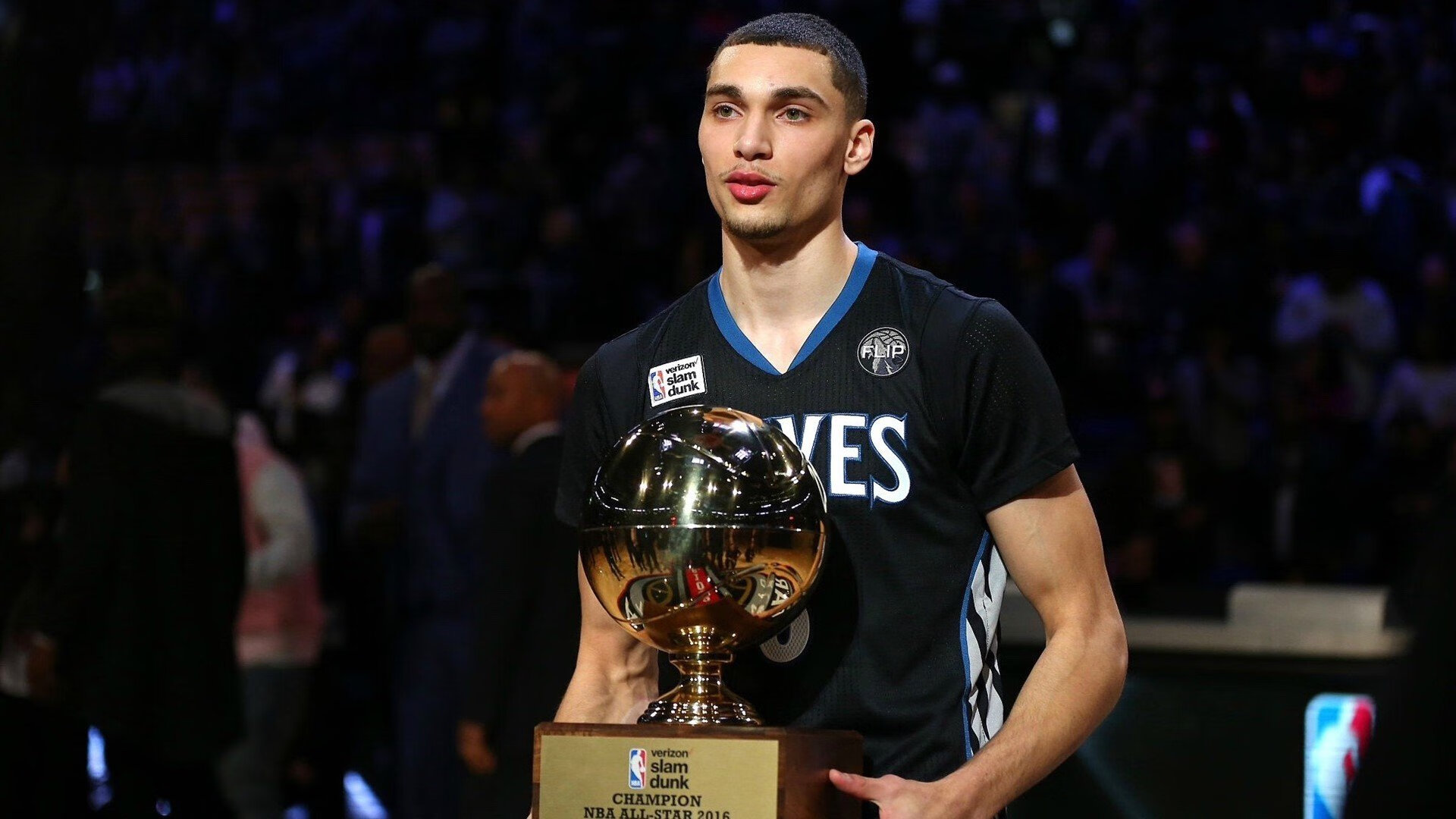 国际帆船赛圆满落幕 东道主队勇夺冠军